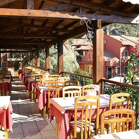 Otel Katre 4*