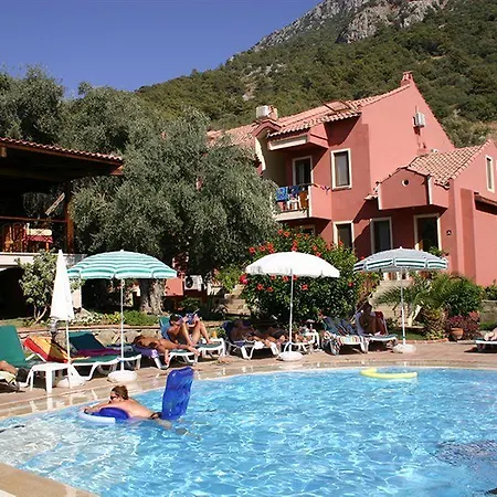 Otel Katre 4*