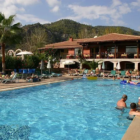 Otel Katre 4*