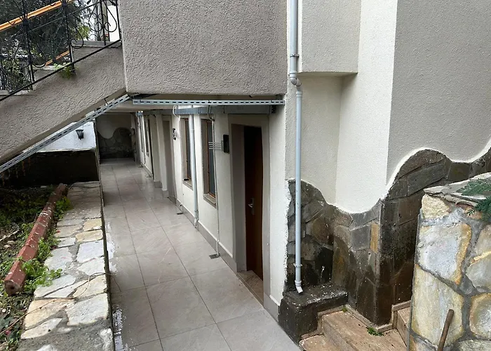 Katre Hotel