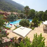 Hotel Katre 4*
