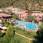 Hotel Katre 4*