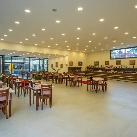 厄吕代尼兹卡特里酒店