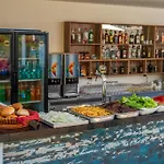 厄吕代尼兹卡特里酒店 4*